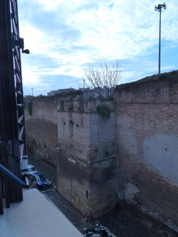 Between Termini&Colosseo Rom Exterior foto