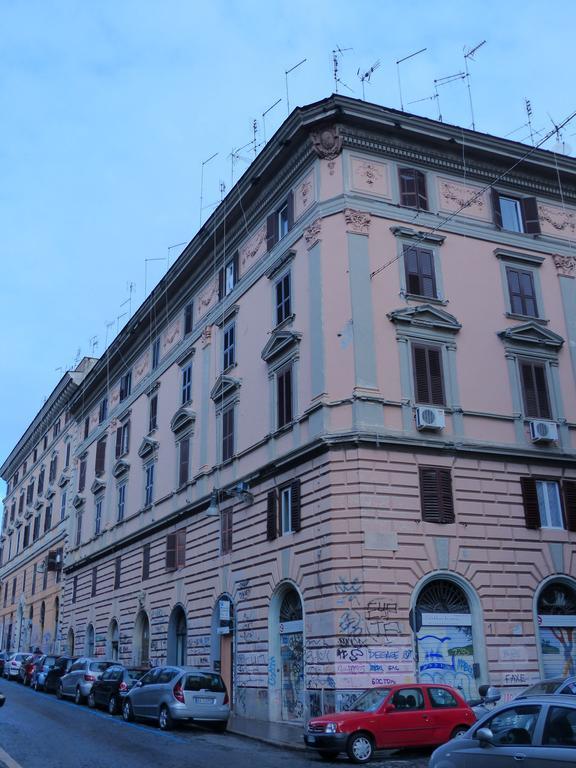 Between Termini&Colosseo Rom Exterior foto